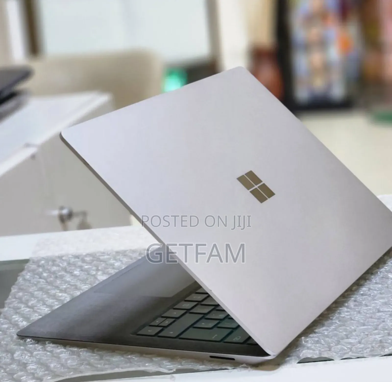 New Laptop Microsoft Surface 16GB Intel Core I7 SSD 256GB