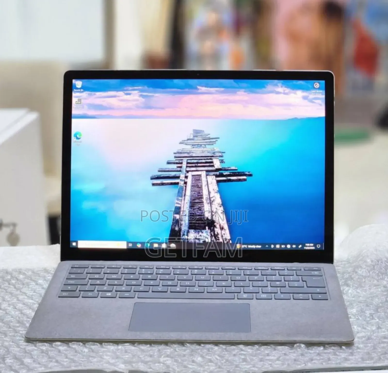 New Laptop Microsoft Surface 16GB Intel Core I7 SSD 256GB