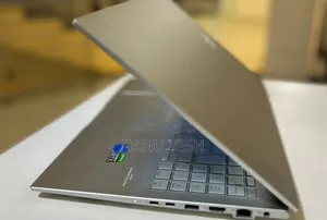 New Laptop Asus VivoBook 15 X505BA 16GB Intel Core I5 SSD 512GB