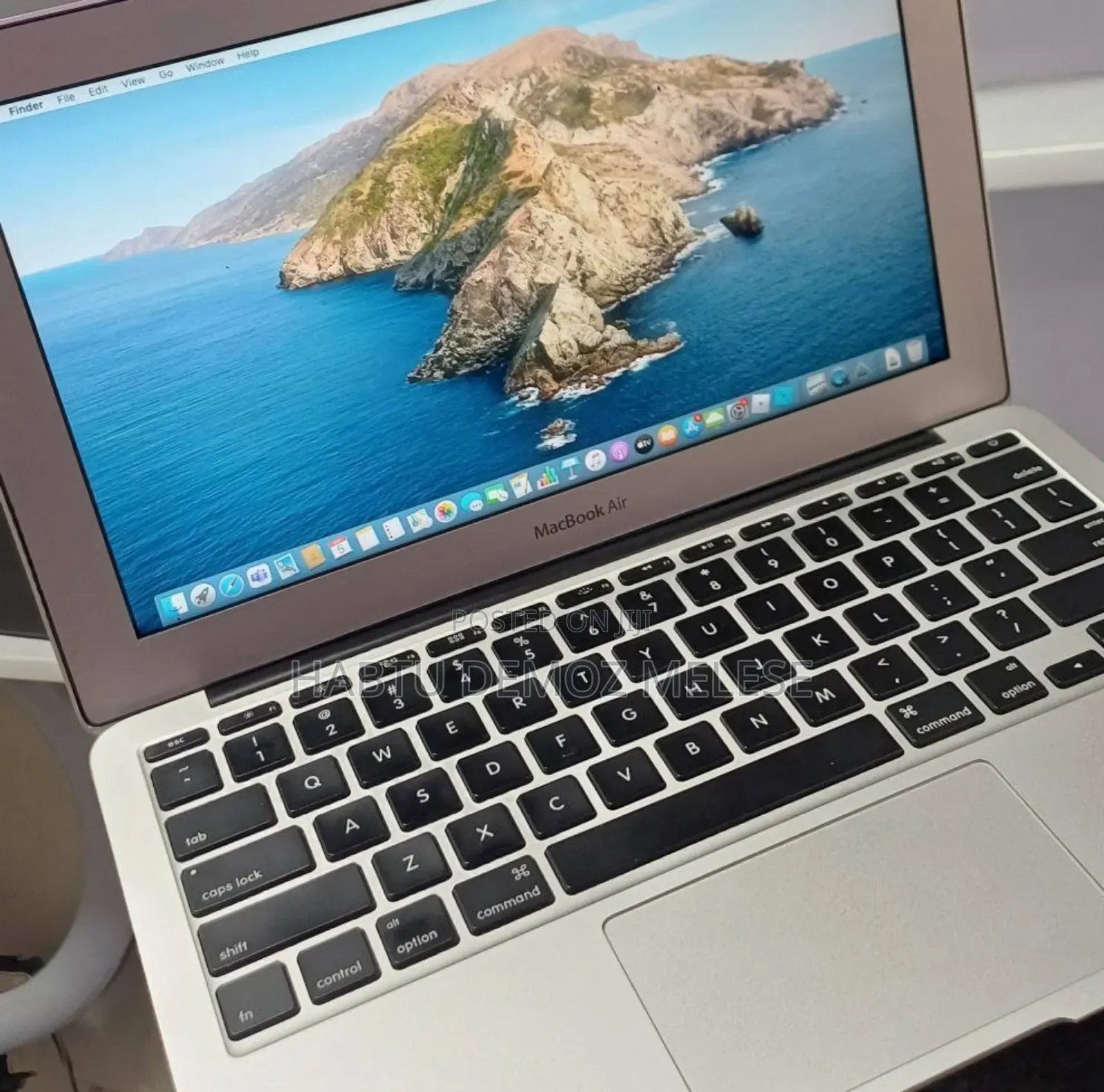 New Laptop Apple MacBook Air 2015 4GB Intel Core I5 SSD 128GB