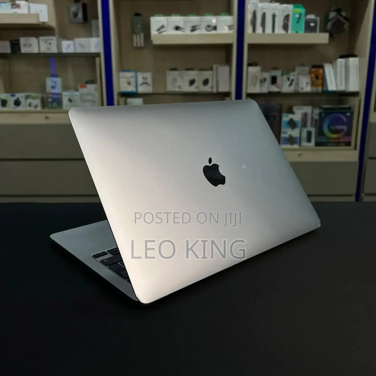 Laptop Apple MacBook Air 2022 M2 8GB Apple M2 SSD 256GB