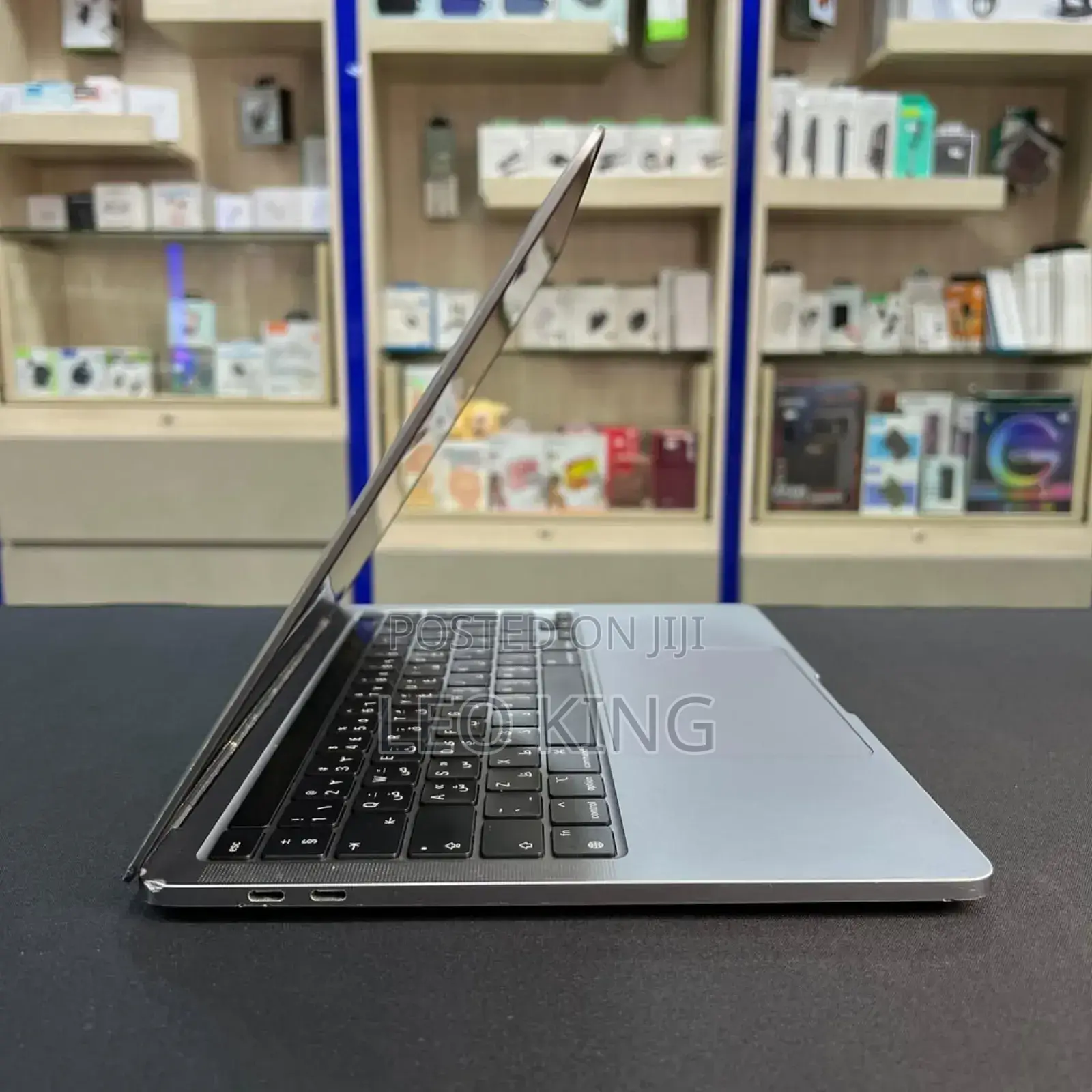 Laptop Apple MacBook Air 2022 M2 8GB Apple M2 SSD 256GB