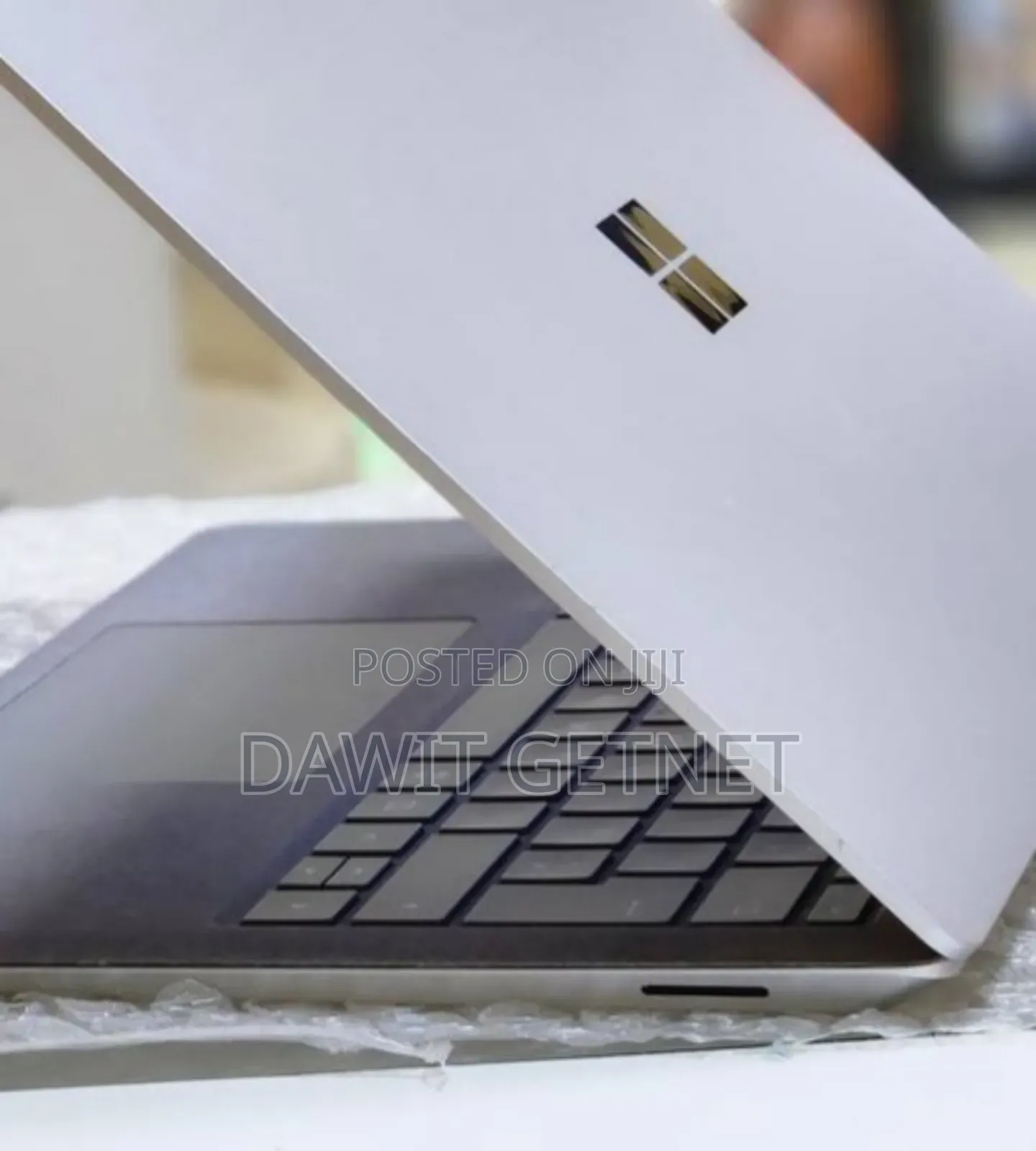 New Laptop Microsoft Surface Book 3 16GB Intel Core I7 SSD 256GB