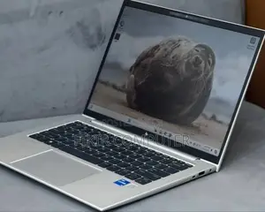 New Laptop HP EliteBook 830 G9 16GB Intel Core I5 SSD 512GB