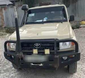 Toyota Land Cruiser 2020 Beige