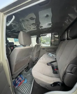 Toyota Land Cruiser 2020 Beige