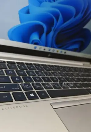 New Laptop HP EliteBook 840 G8 16GB Intel Core I7 SSD 512GB