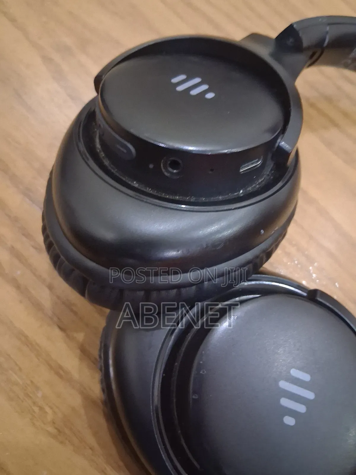 Headphones / Wireless, Bluetooth / With Charger and Cord