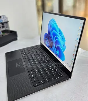 New Laptop Dell XPS 13 8GB Intel Core I5 SSD 512GB