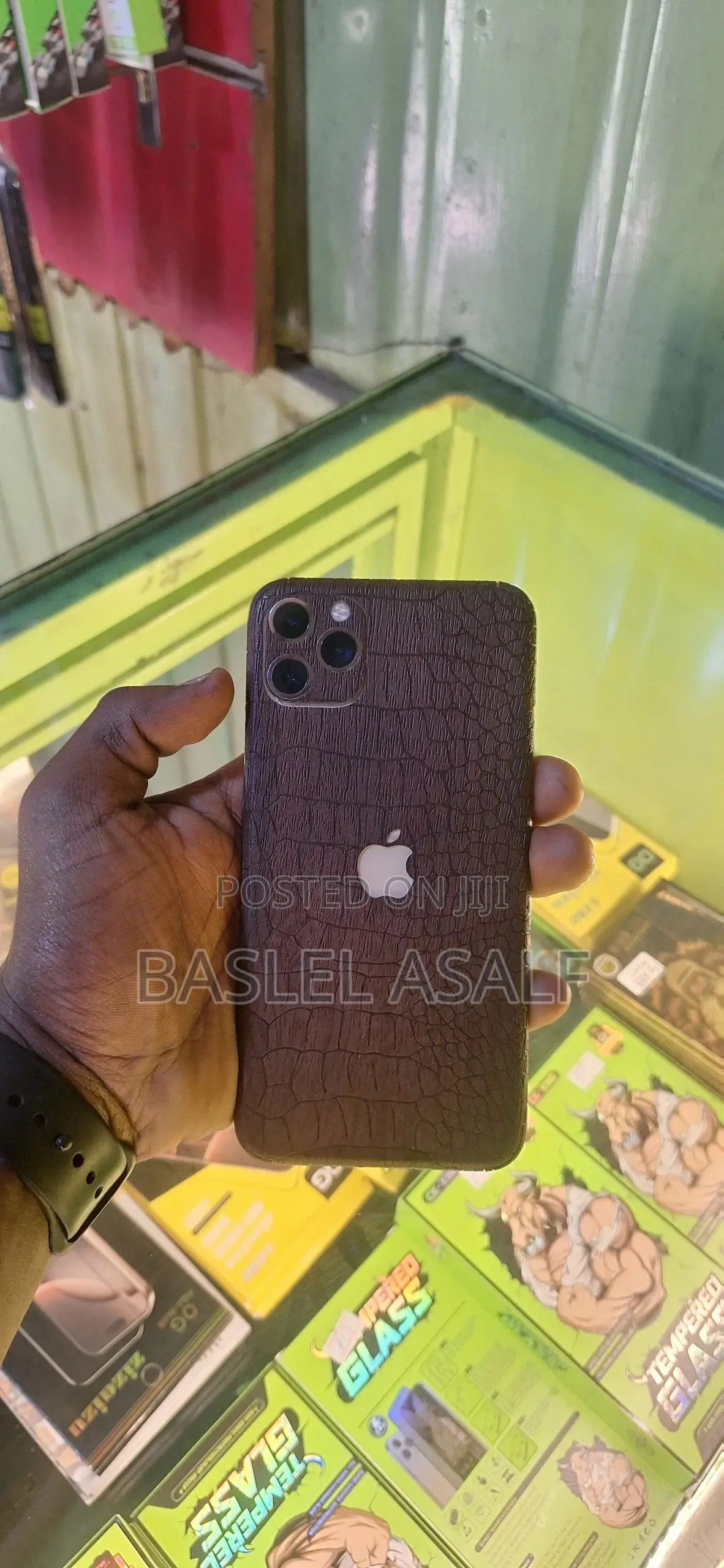 Apple iPhone 11 Pro Max 64 GB Gold