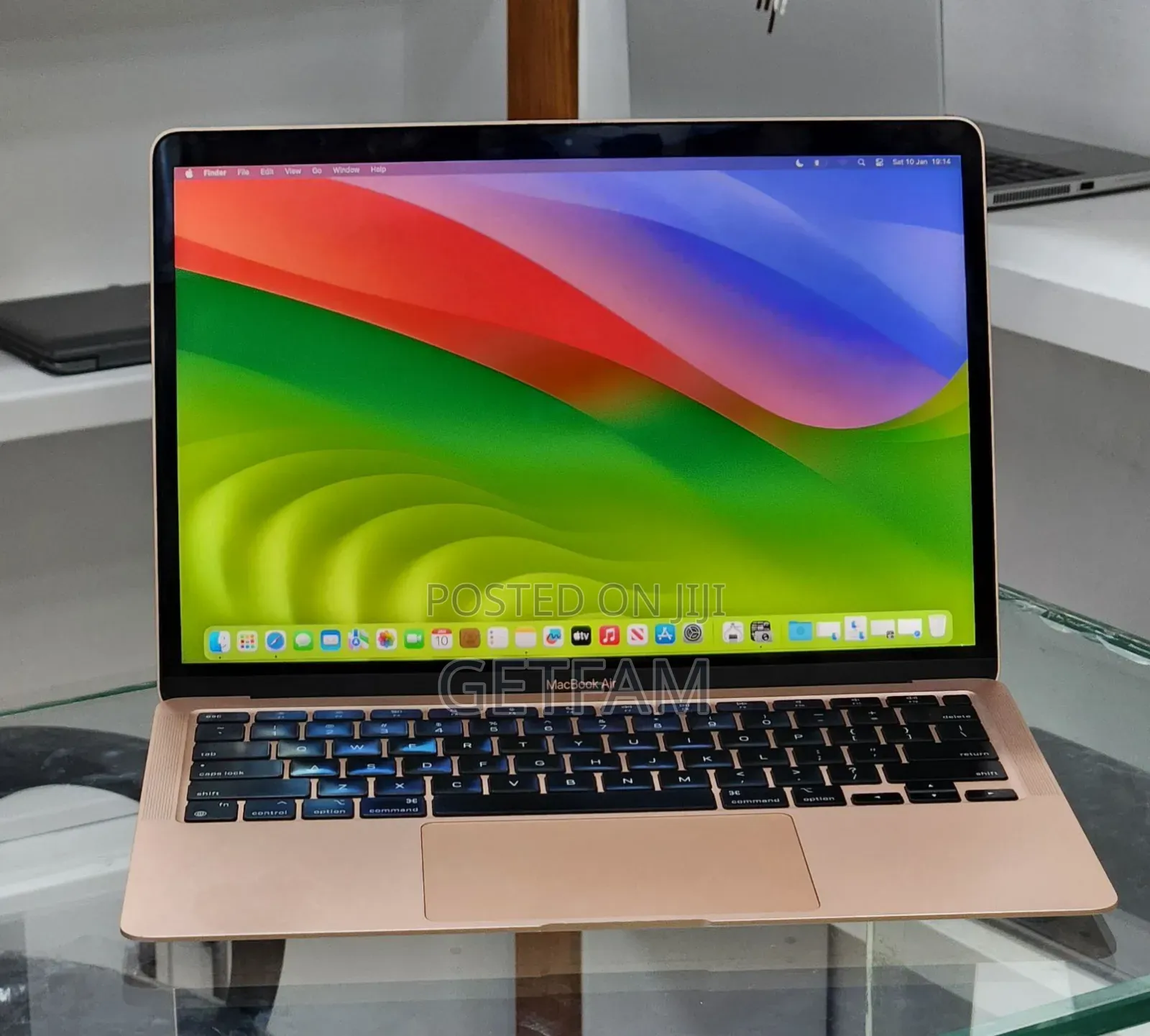 New Laptop Apple MacBook Pro M1 8GB Apple M1 SSD 256GB