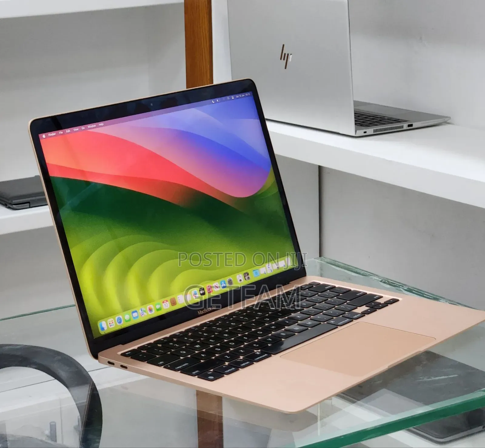 New Laptop Apple MacBook Pro M1 8GB Apple M1 SSD 256GB