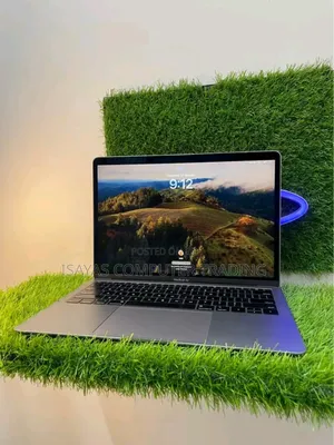 New Laptop Apple MacBook Pro M1 8GB SSD 256GB