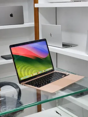 New Laptop Apple MacBook Pro M1 8GB SSD 512GB