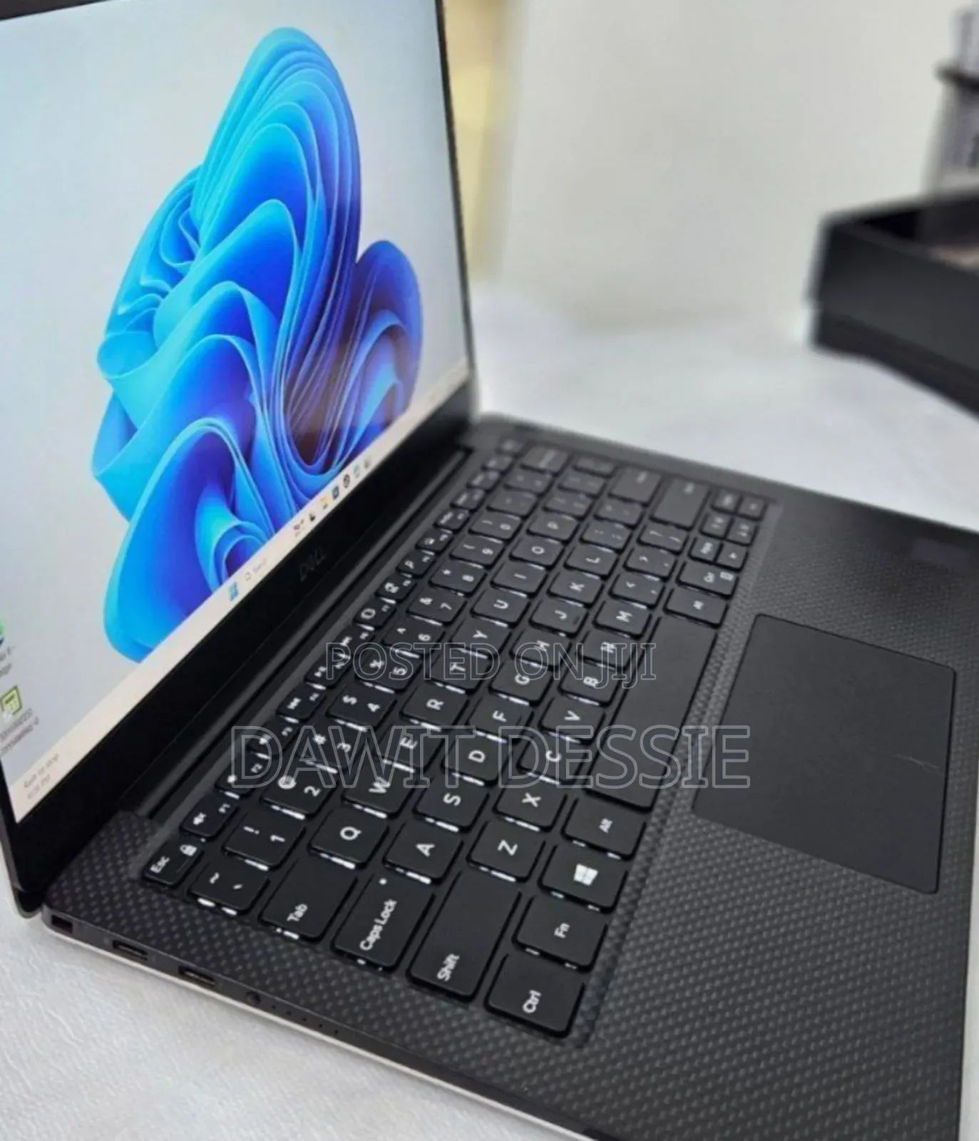 New Laptop Dell XPS 13 8GB Intel Core I5 SSD 512GB