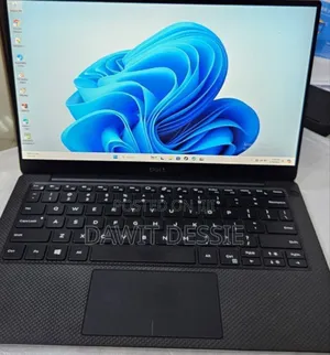New Laptop Dell XPS 13 8GB Intel Core I5 SSD 512GB