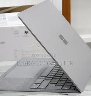 New Laptop Microsoft Surface 16GB Intel Core I7 SSD 256GB