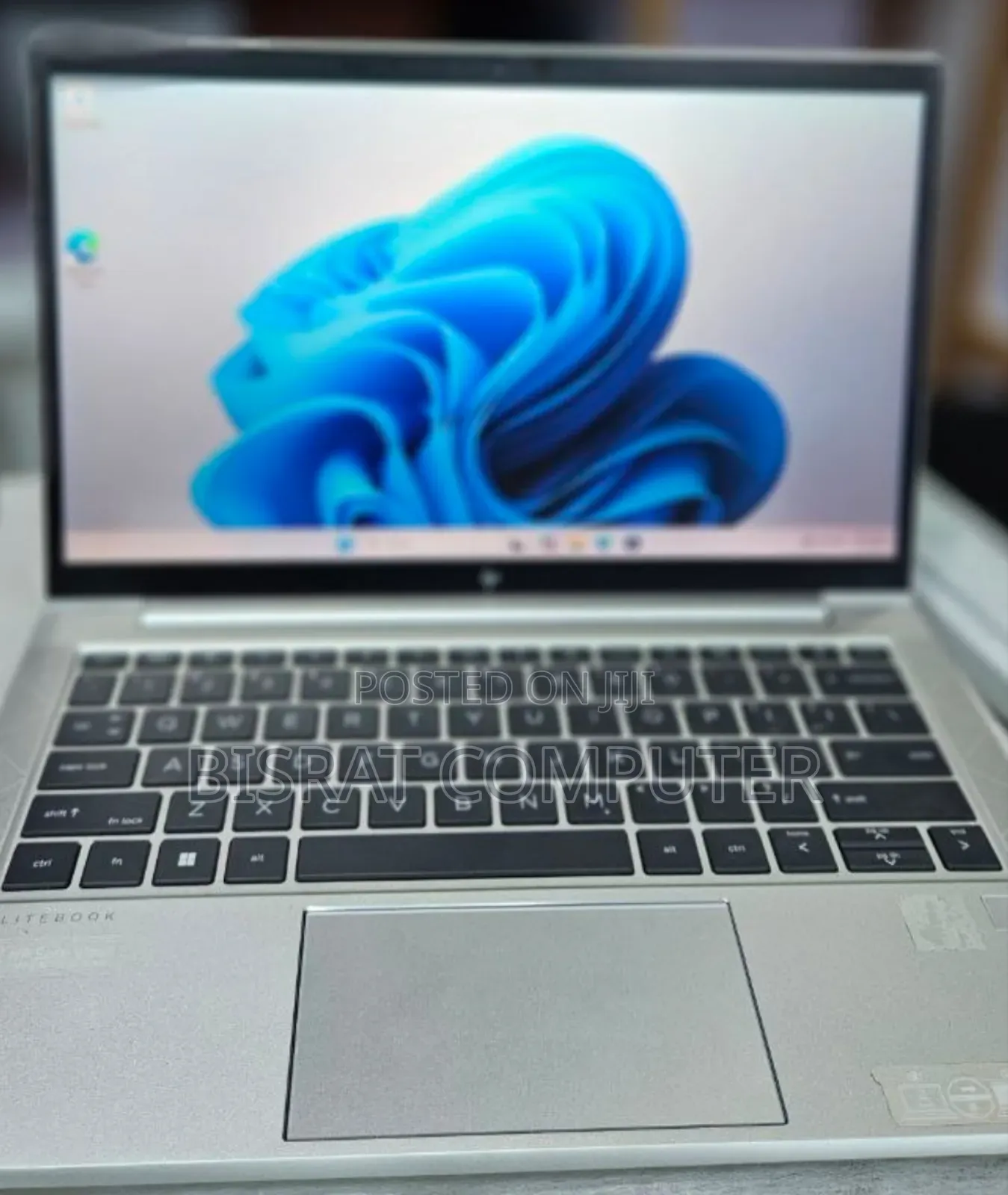 New Laptop HP EliteBook 845 G8 16GB AMD Ryzen 5 SSD 512GB