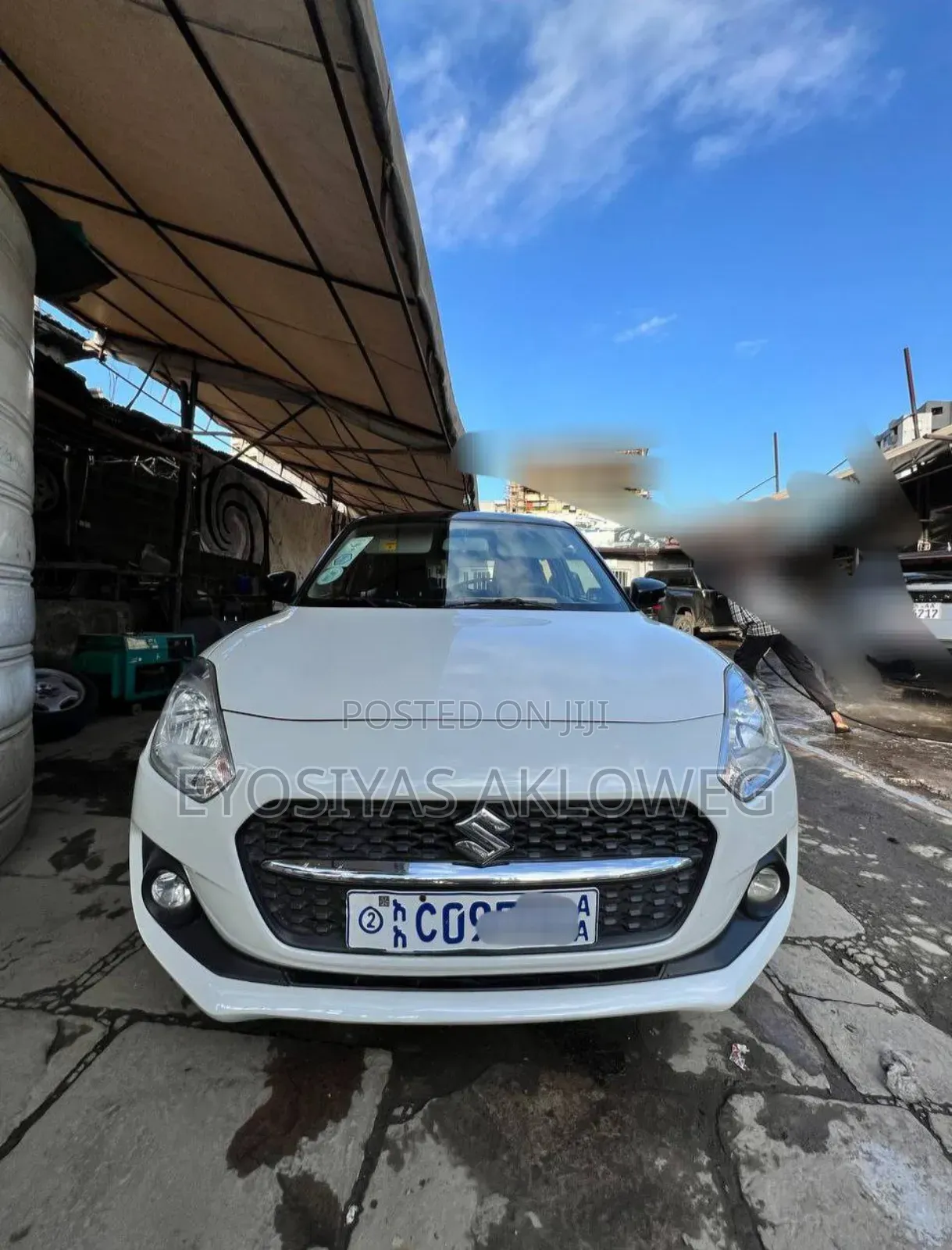 Suzuki Swift 2022 White