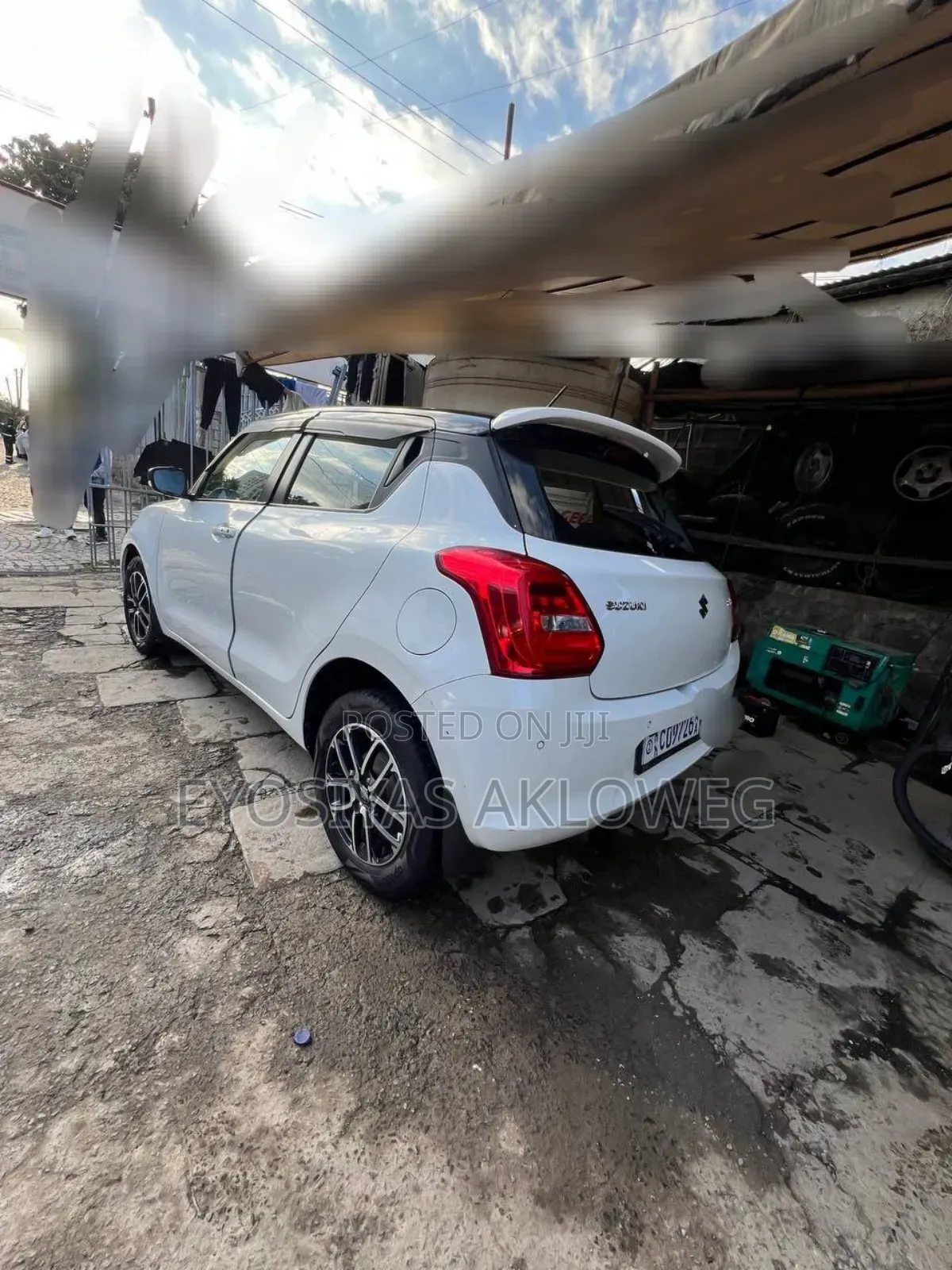 Suzuki Swift 2022 White