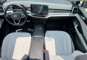 Volkswagen ID.6 2022 Gray