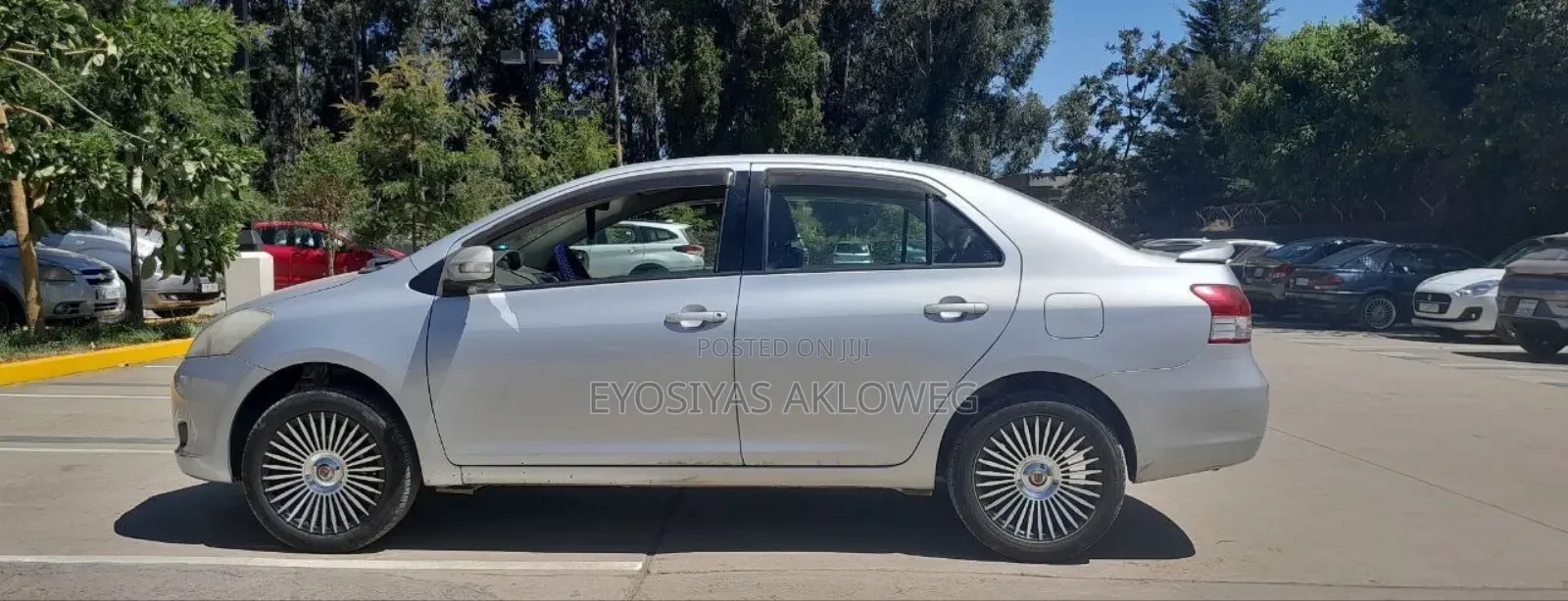 Toyota Belta 2009 Silver