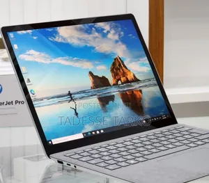 New Laptop Microsoft Surface 16GB Intel Core I7 SSD 256GB