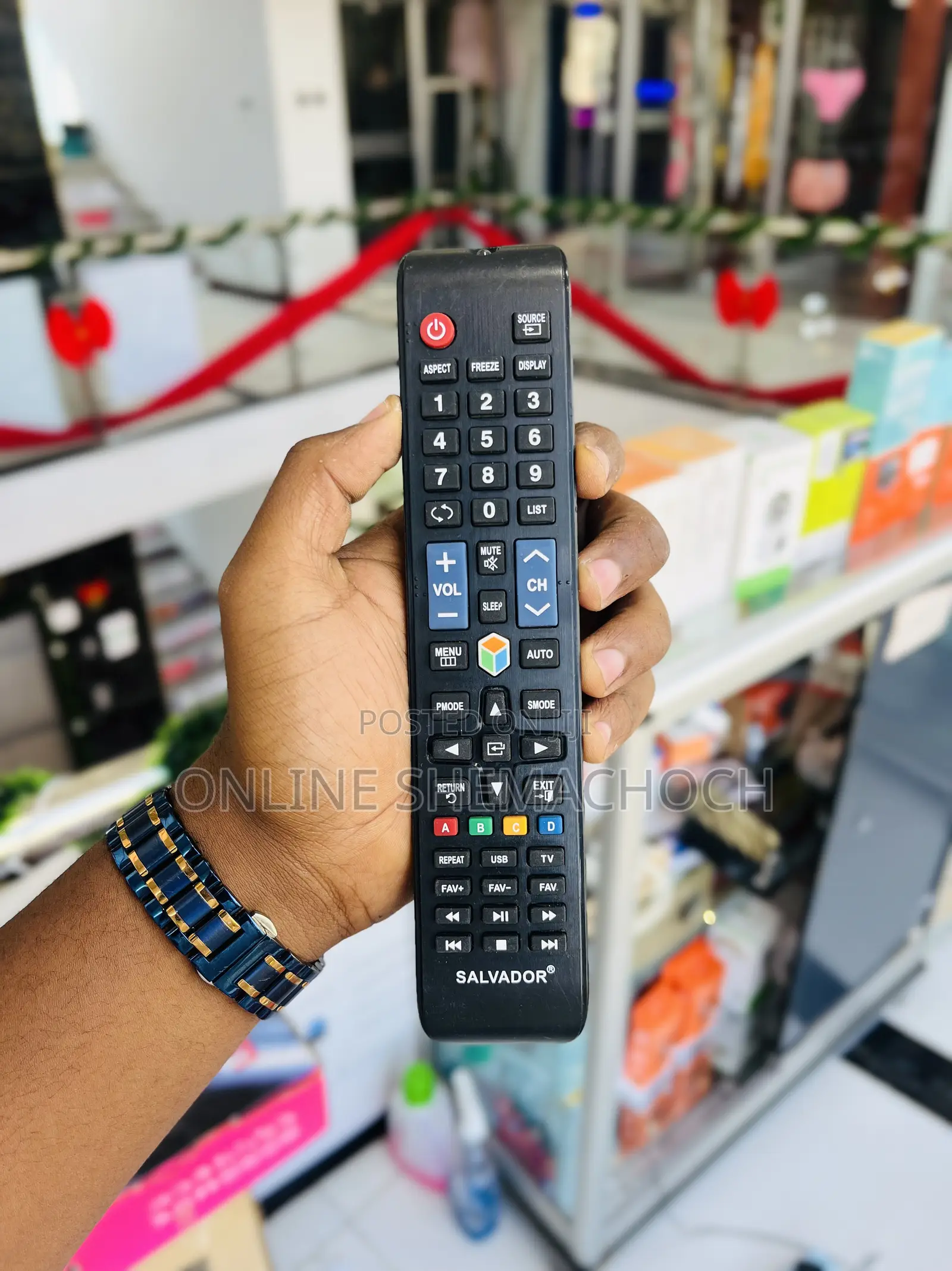 Salavador With Flag Remote (ሳልቫዶር ባለ ባንዲራው ሪሞት)