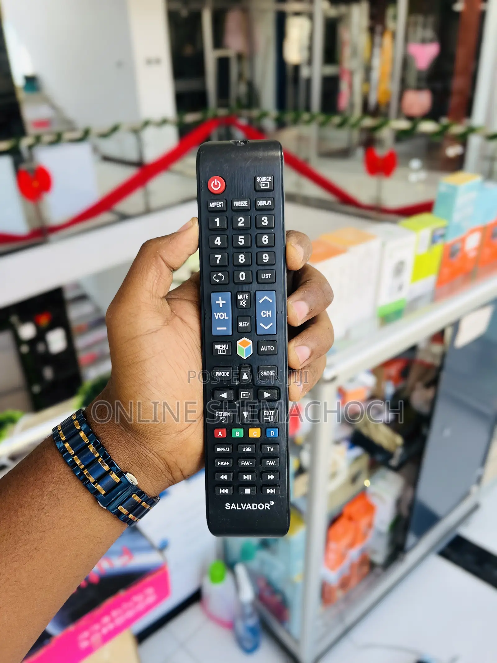 Salavador With Flag Remote (ሳልቫዶር ባለ ባንዲራው ሪሞት)