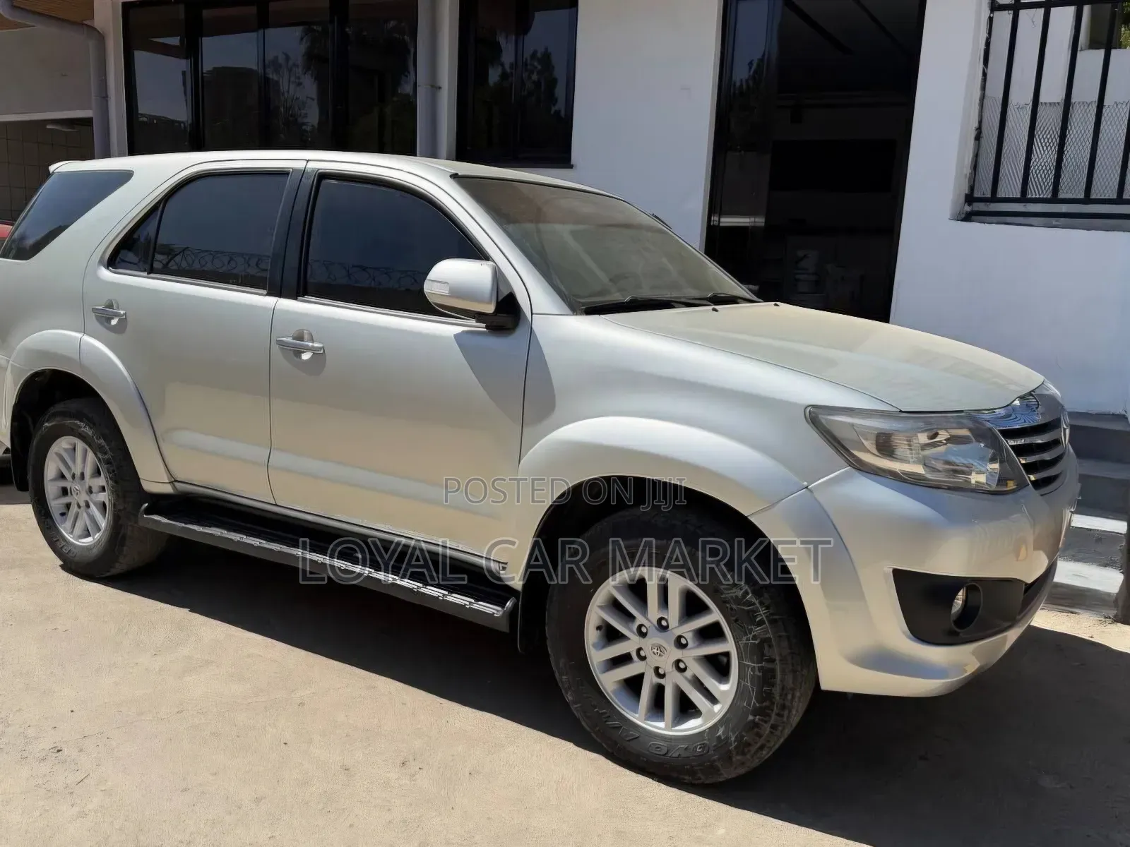 Toyota Fortuner 2013 Gold