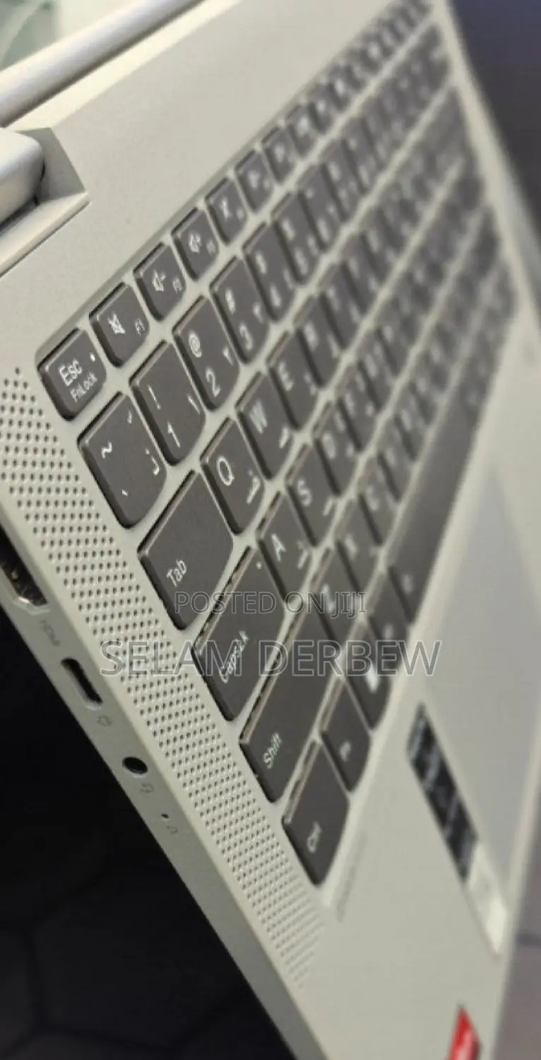 New Laptop Lenovo Flex 5 8GB AMD Ryzen 5 SSD 512GB