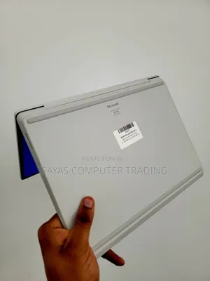New Laptop Microsoft Surface 16GB Intel Core I7 SSD 512GB