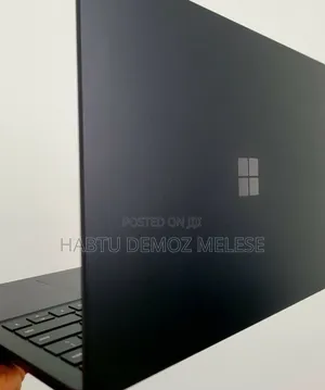 New Laptop Microsoft Surface 16GB Intel Core I7 SSD 512GB