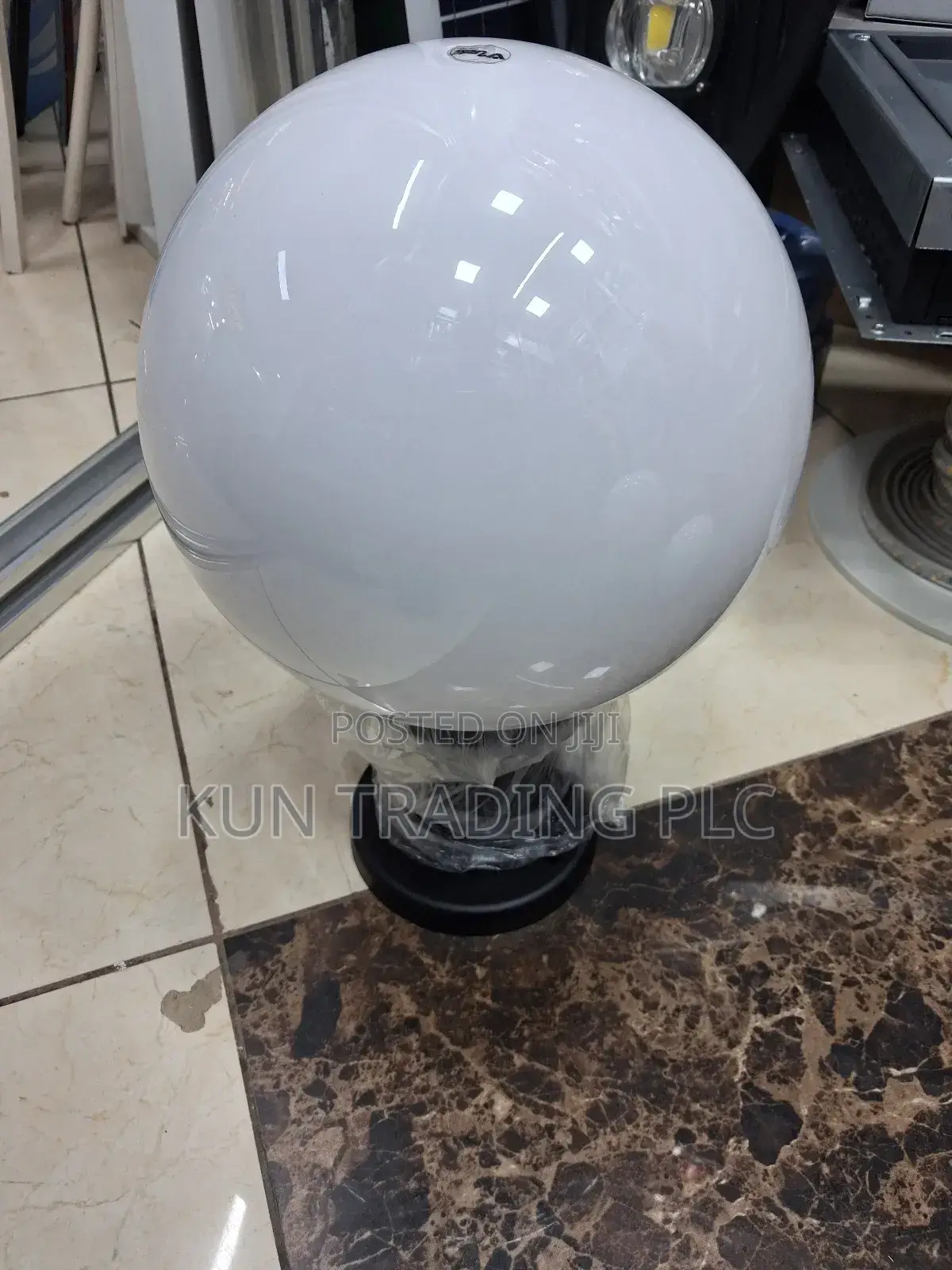 Globe 250mm