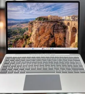 New Laptop Microsoft Surface Go 2 16GB Intel Core I5 SSD 256GB