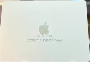 New Laptop Apple MacBook Air 2022 M2 16GB Apple M2 Ultra SSD 256GB