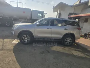 Toyota Fortuner 2.7 AWD 2020 Silver