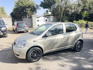 Toyota Vitz 2003 Gold