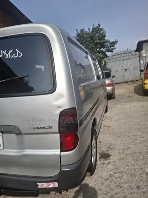 Toyota HiAce 2006 Silver