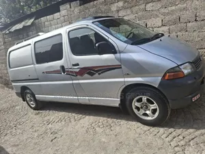 Toyota HiAce 2006 Silver