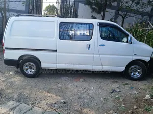 Toyota HiAce 2011 White
