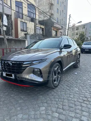 Hyundai Tucson 2022 Gold