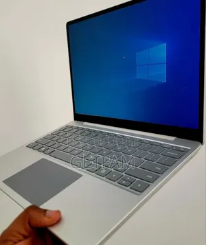 New Laptop Microsoft Surface 16GB Intel Core I5 SSD 256GB