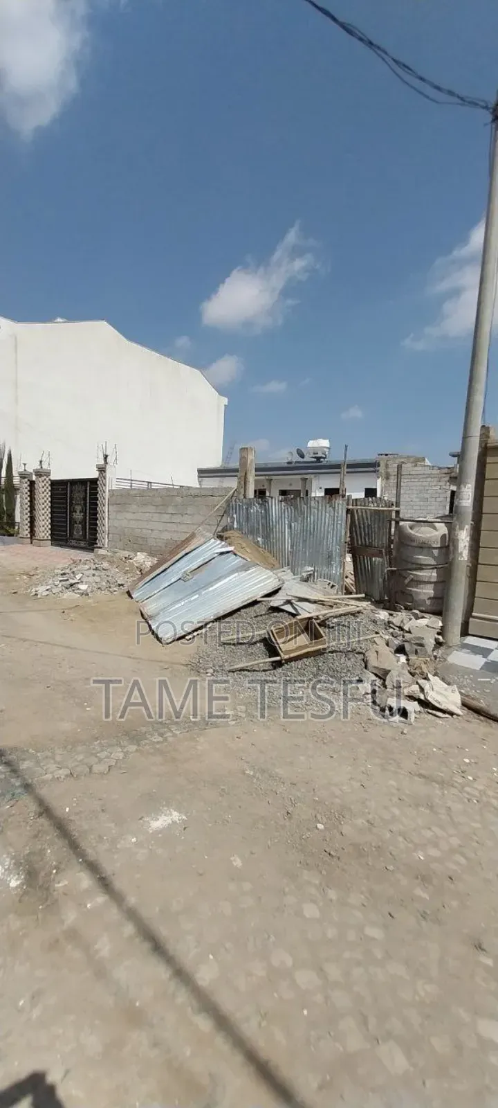 2bdrm House in Cmc, Yeka for sale