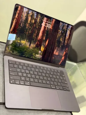 New Laptop Apple Macbook Pro 2025 M5 14-inch 16GB SSD 512GB