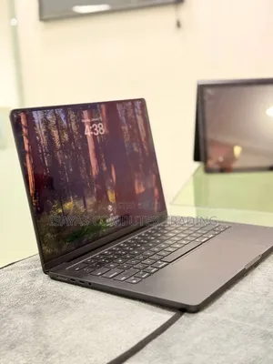 New Laptop Apple Macbook Pro 2025 M5 14-inch 16GB SSD 512GB