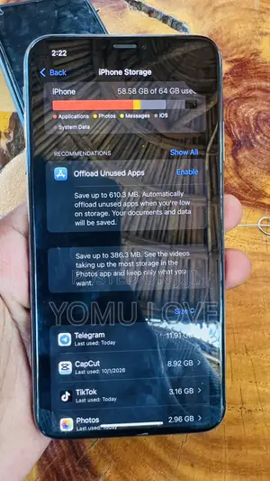 Apple iPhone XS Max 64 GB Gold