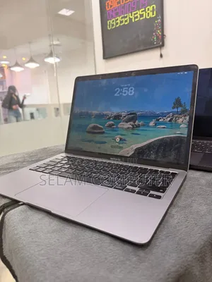 New Laptop Apple MacBook Pro 2020 M1 8GB Apple M1 SSD 256GB