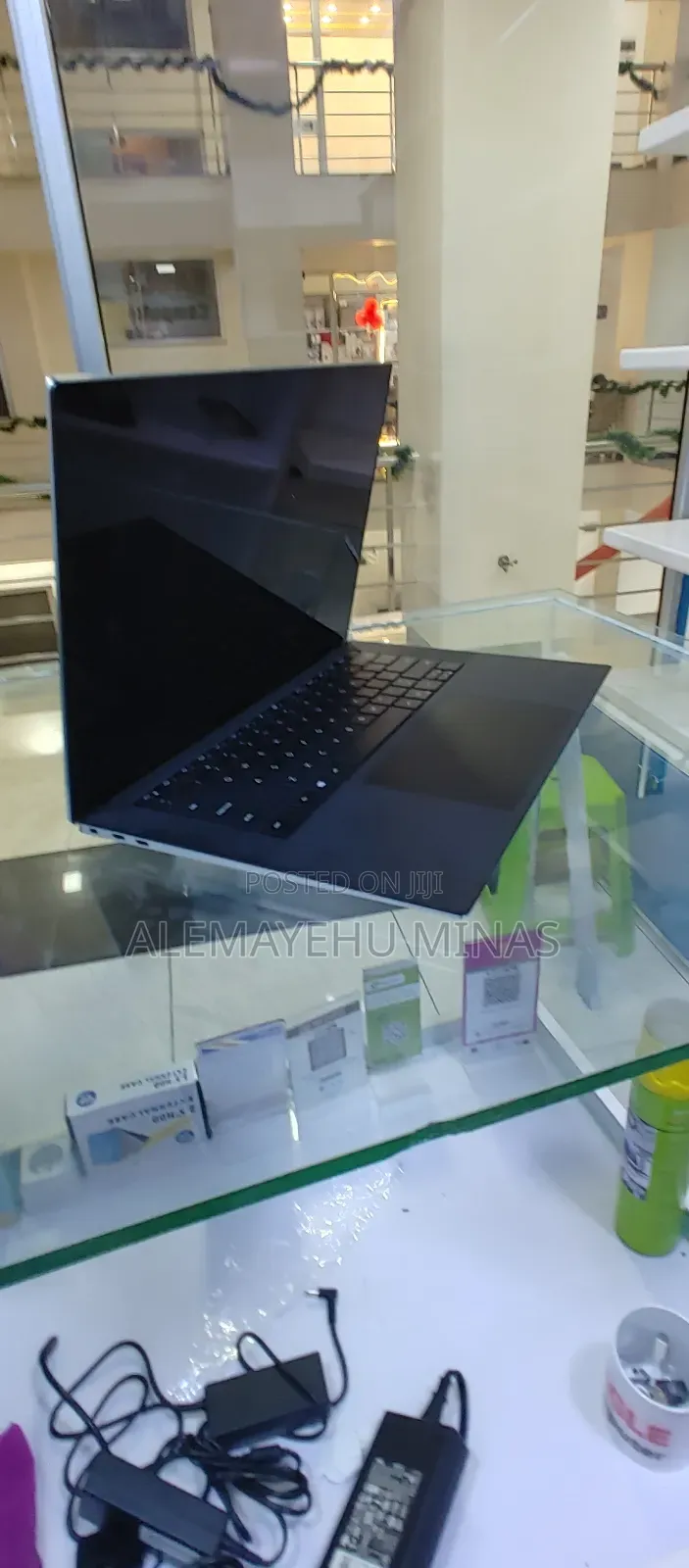 New Laptop Dell XPS 15 16GB Intel Core I7 SSD 512GB