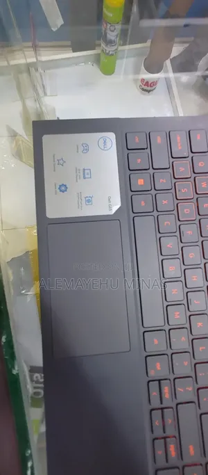 New Laptop Dell G15 5511 16GB AMD Ryzen 7 SSD 512GB